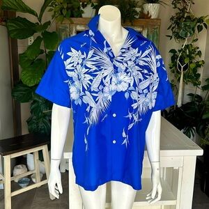Royal princess, Vintage 1980s tropical Blue floral Hawaiian shirt fun